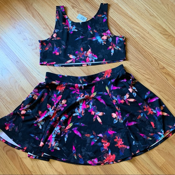 Torrid black floral scuba skater set - Picture 9 of 13